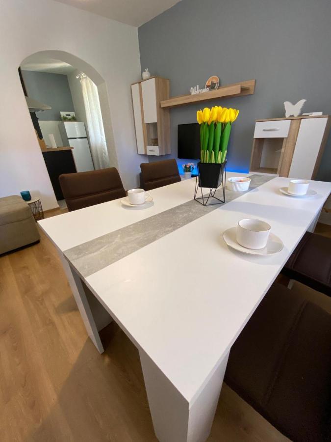 Dora Appartement *